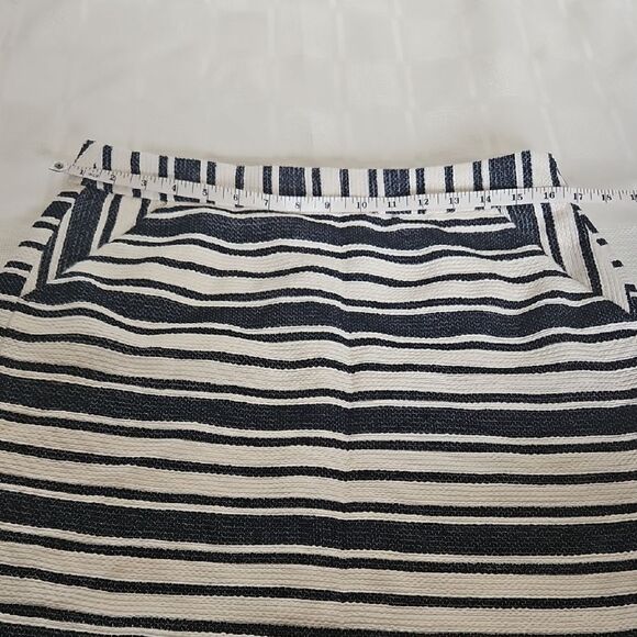 Banana Republic Navy Blue and White A-Line Mini Skirt - Picture 4 of 16